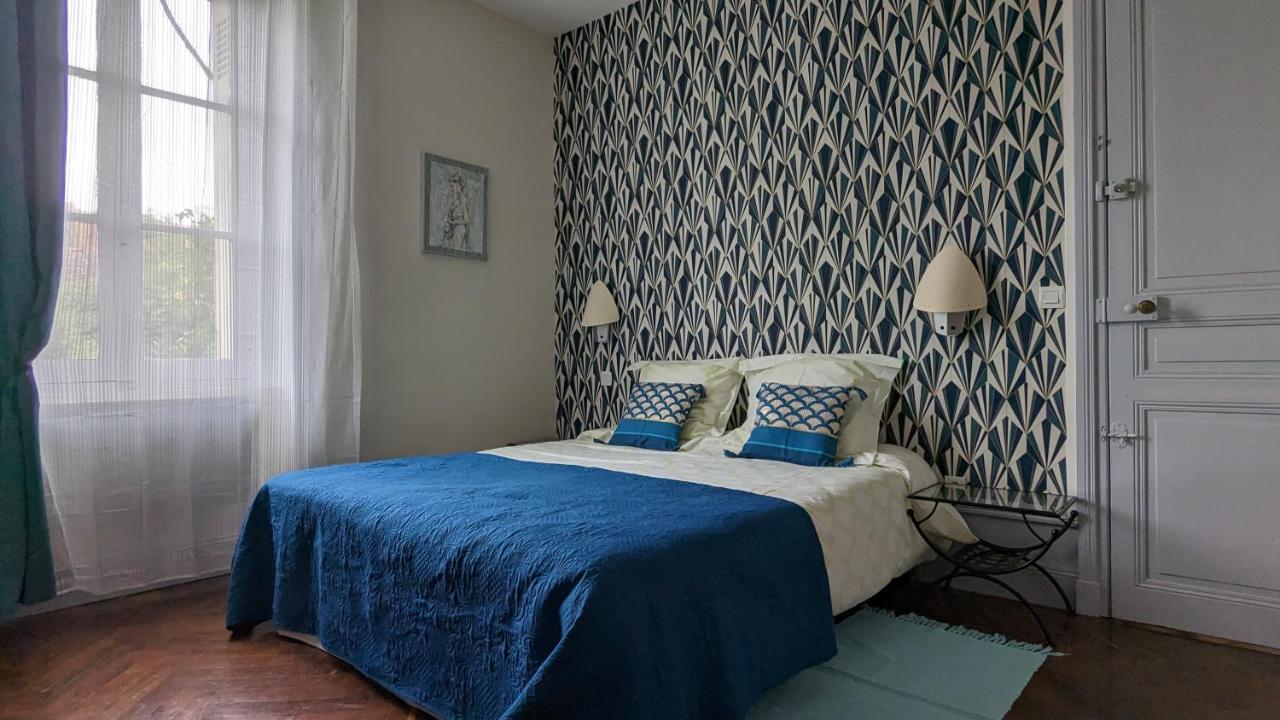 Le Jardin Des Lys - Chambre D'Hote Ou Appartement La Roche-Posay Ngoại thất bức ảnh